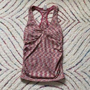 YiTong workout shirt